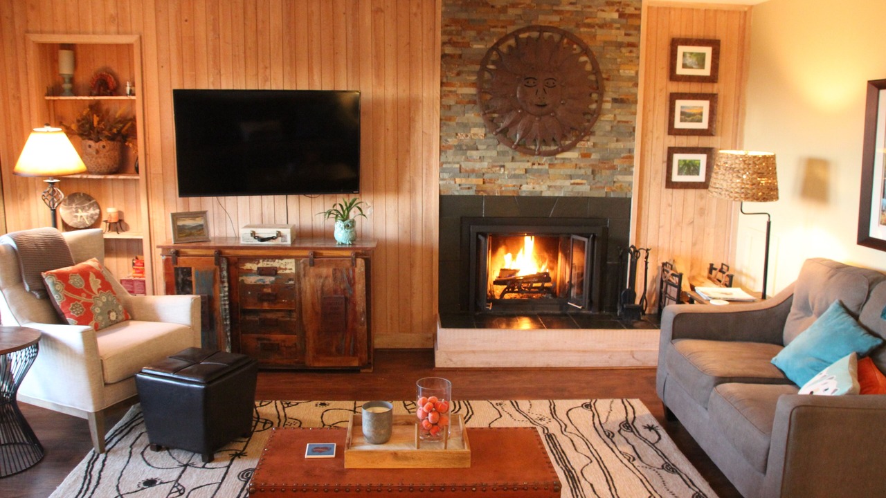 Photo of Livingroom in Nellysford