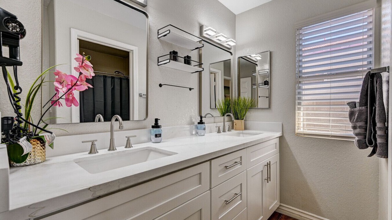Photo of Bathroom in North Las Vegas