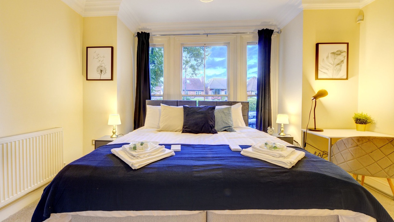 Photo of Bedroom in Leamington Spa