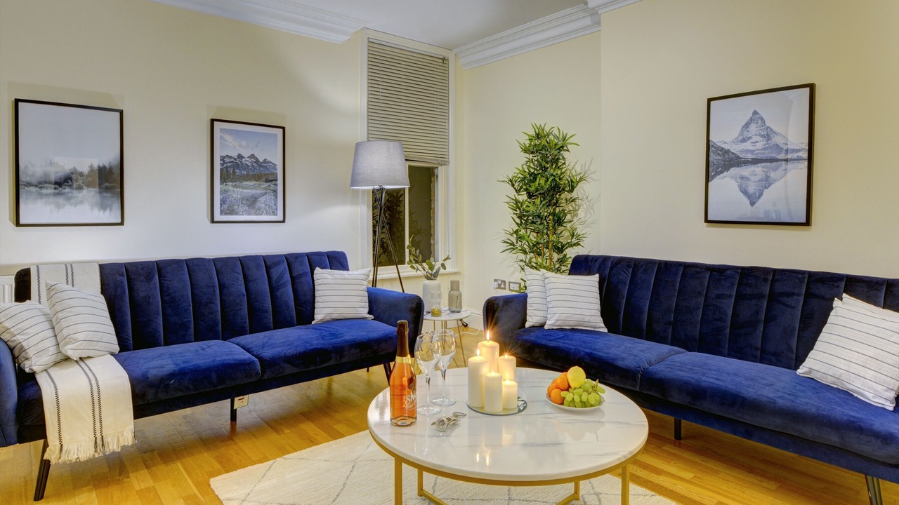 Photo of Livingroom in Leamington Spa