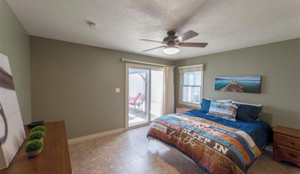 Photo of Bedroom in Spirit Lake