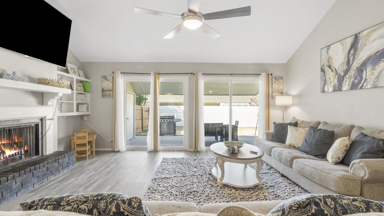 Photo of Livingroom in South Tulsa