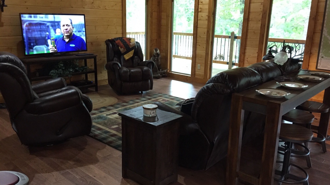 Photo of Livingroom in Mammoth Spring