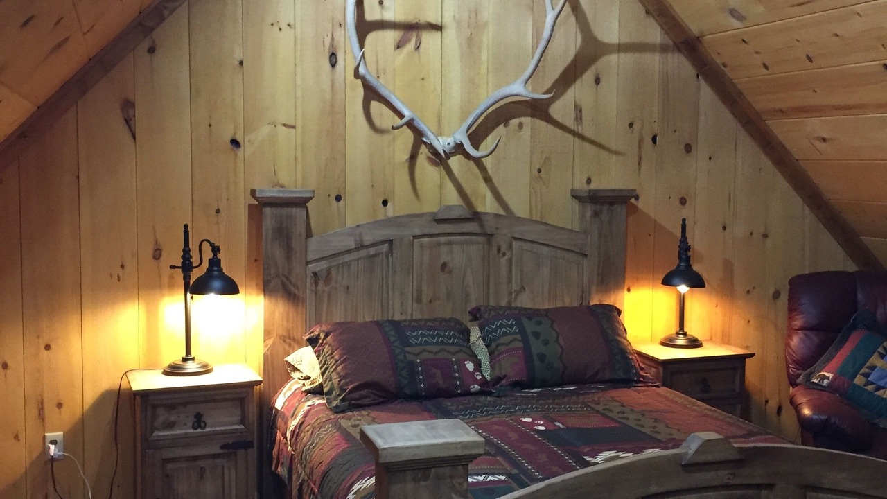 Photo of Bedroom in Mammoth Spring