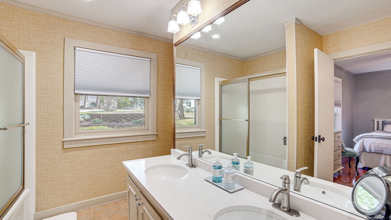 Photo of Bathroom in Star Harbor