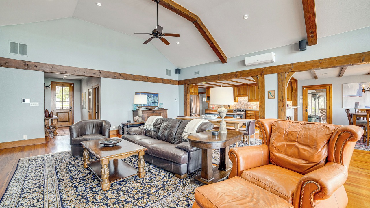 Photo of Livingroom in Star Harbor
