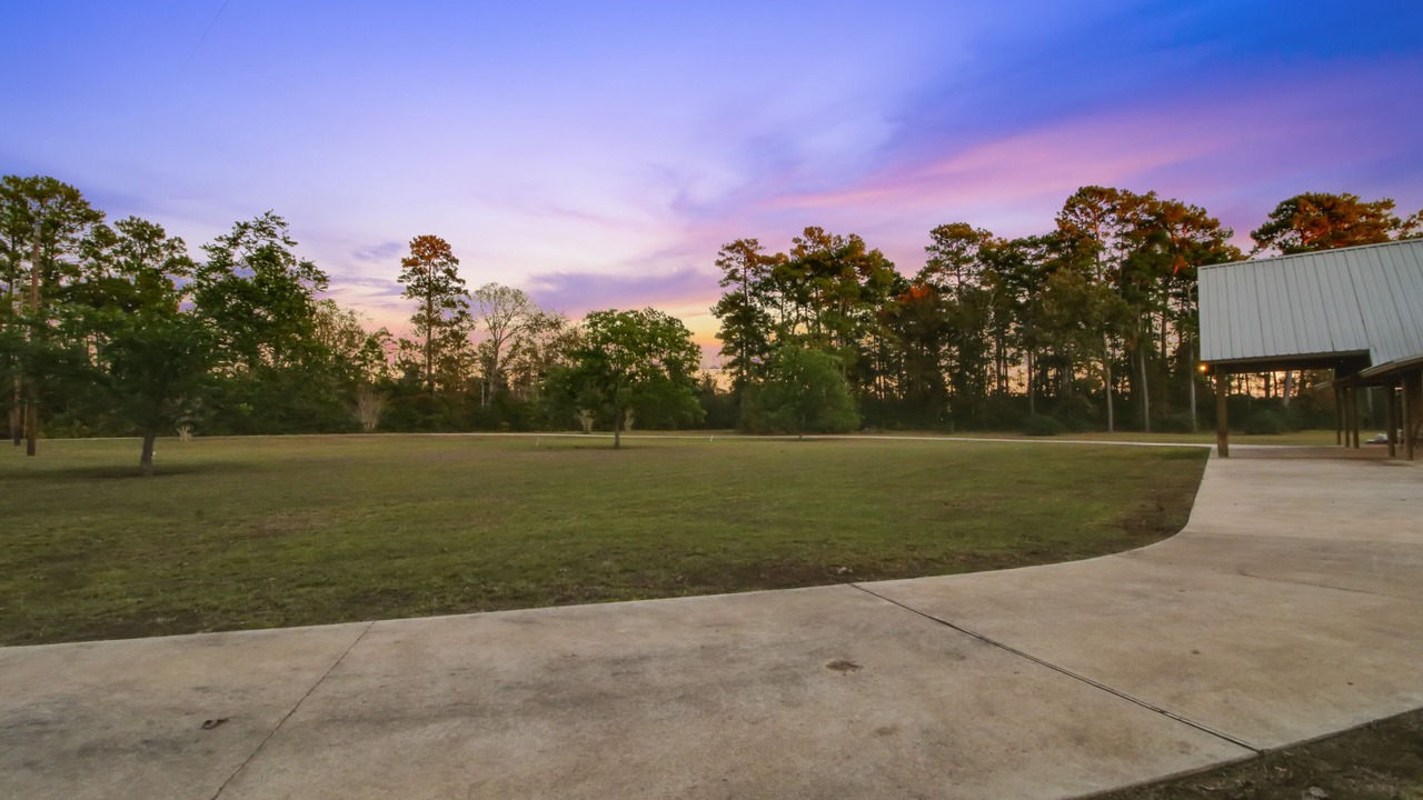 Photo of Outdoor in Willis