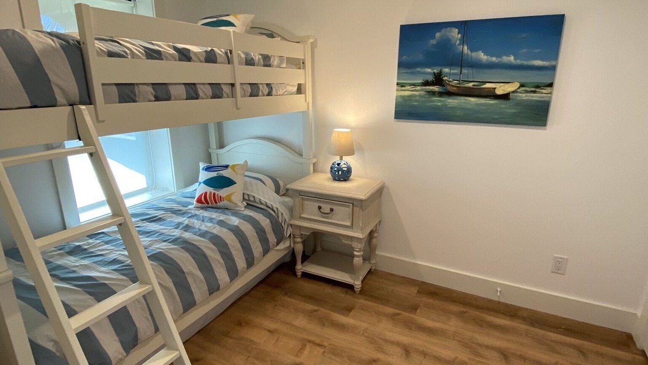 Photo of Bedroom in West of Town