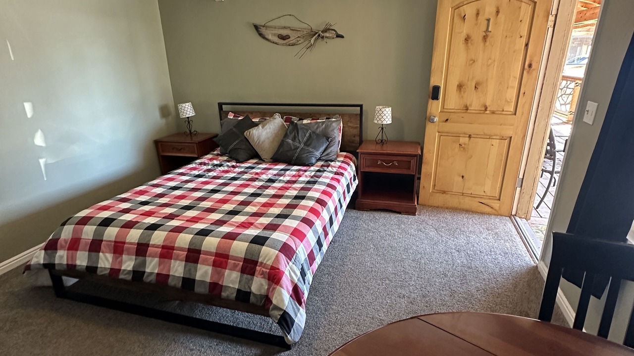 Photo of Bedroom in Loa