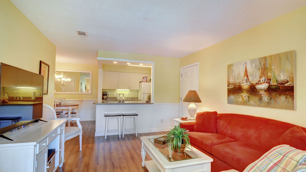 Photo of Livingroom in Demere Park