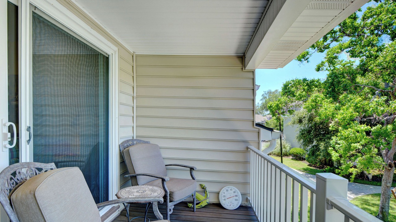Photo of Patio Balcony in Demere Park