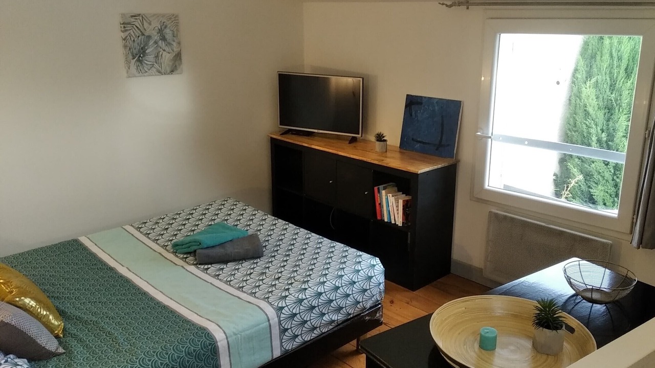 Photo of Bedroom in Pont-Saint-Esprit