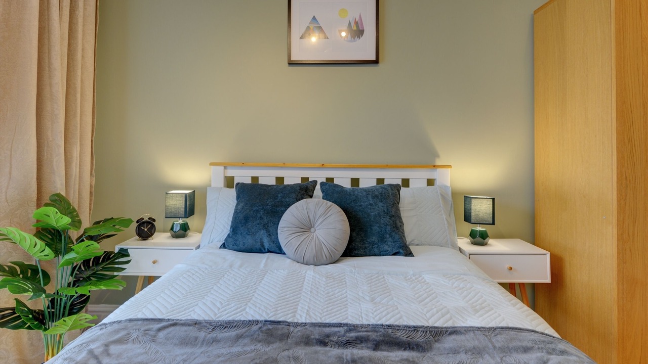 Photo of Bedroom in Leamington Spa