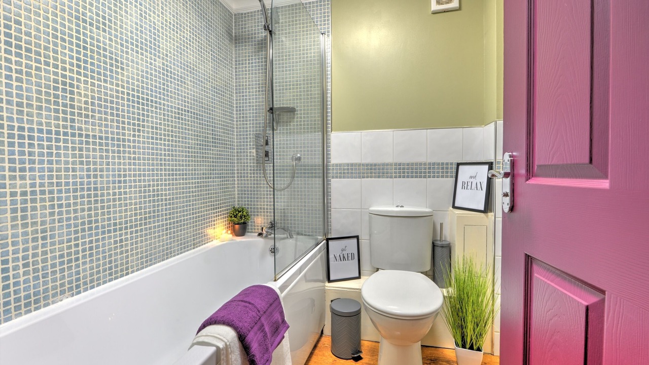 Photo of Bathroom in Leamington Spa