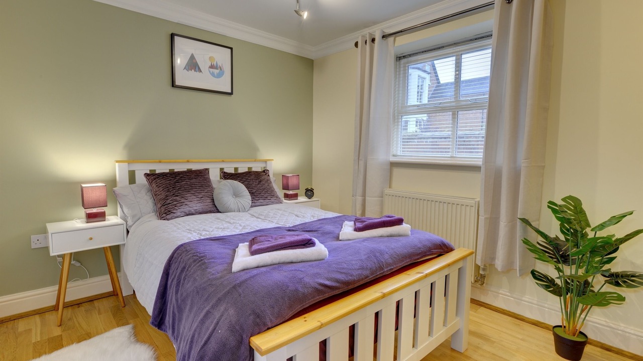 Photo of Bedroom in Leamington Spa