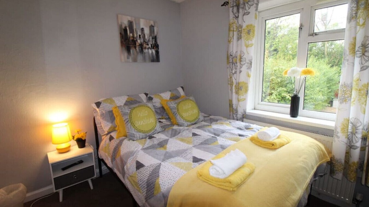 Photo of Bedroom in Chesterfield