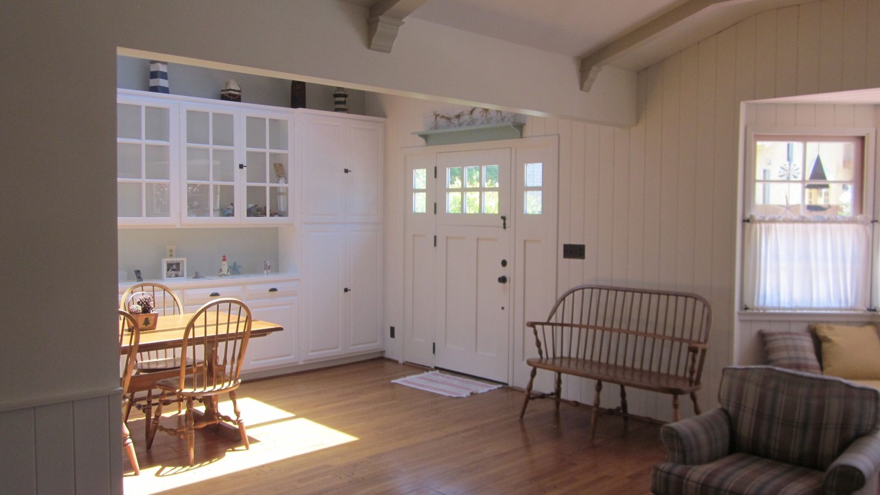 Photo of Livingroom in Gas Lamp Section