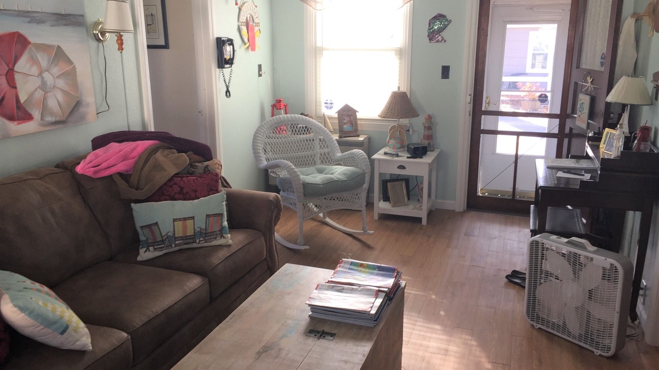 Photo of Livingroom in Sylvan Beach