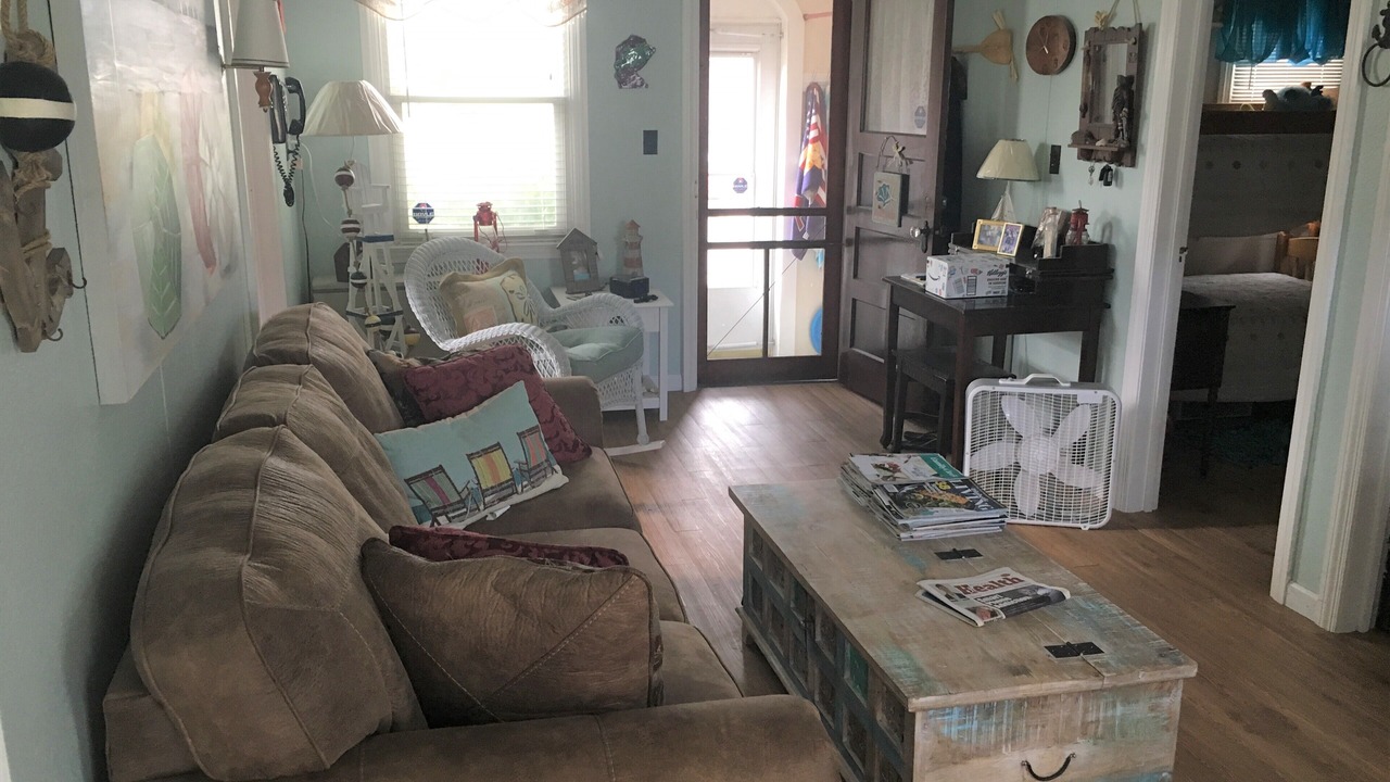 Photo of Livingroom in Sylvan Beach