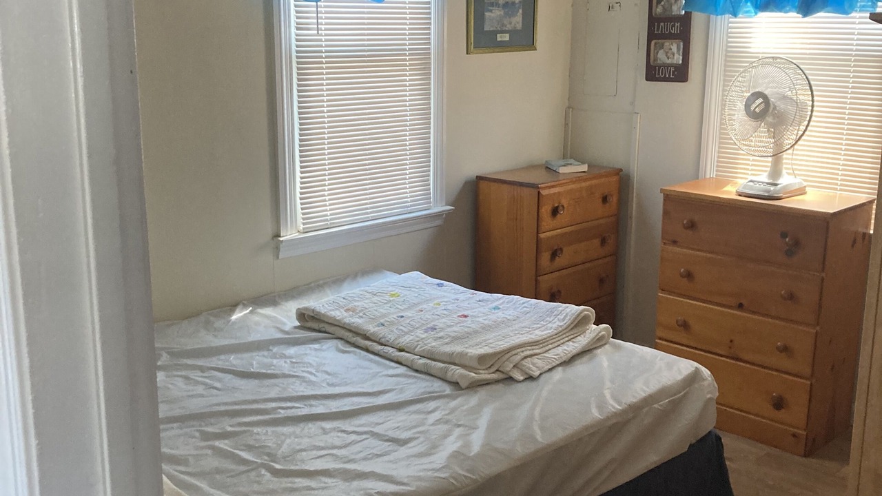 Photo of Bedroom in Sylvan Beach