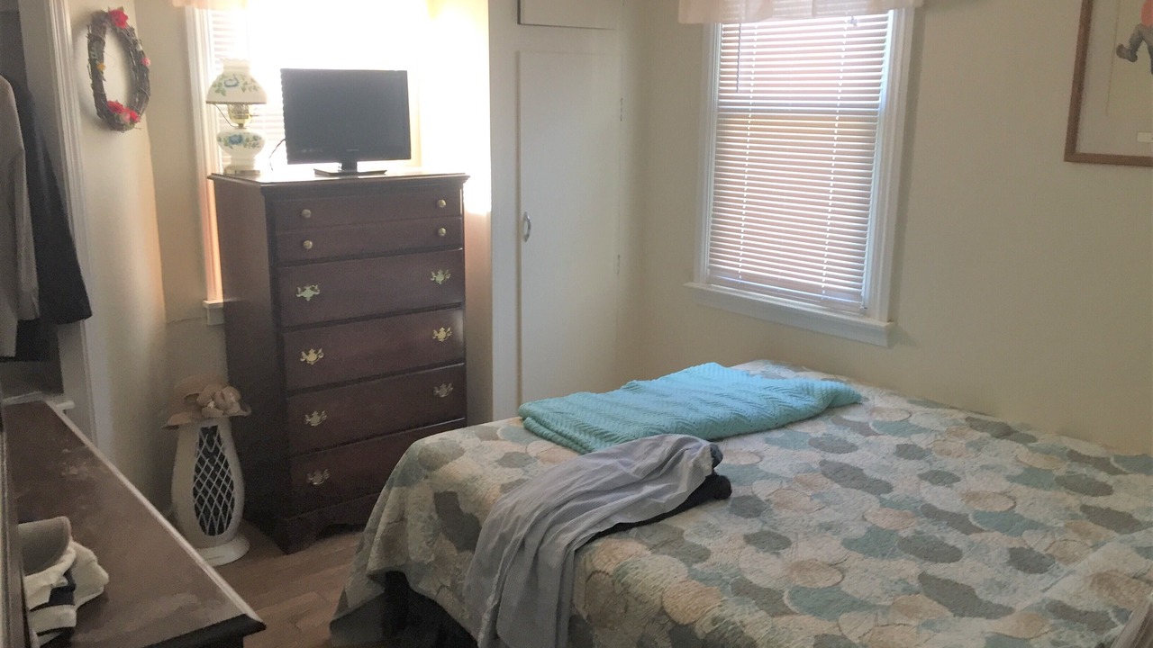 Photo of Bedroom in Sylvan Beach