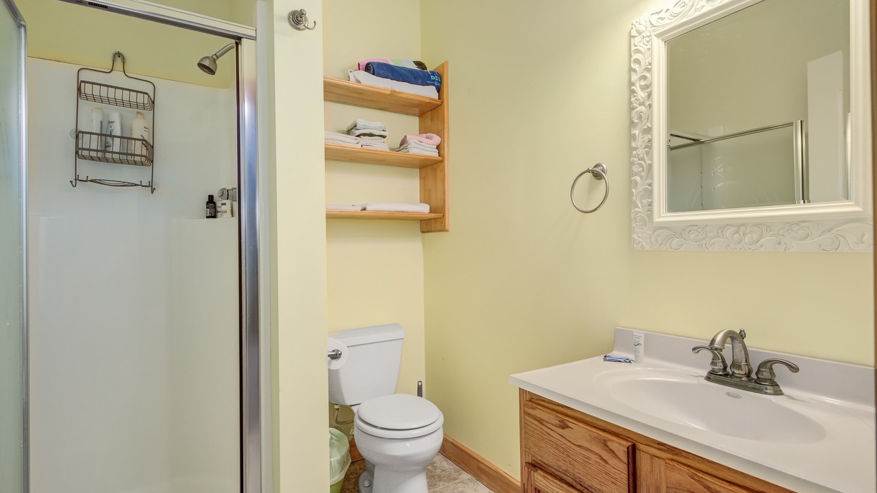 Photo of Bathroom in Cypremort Point