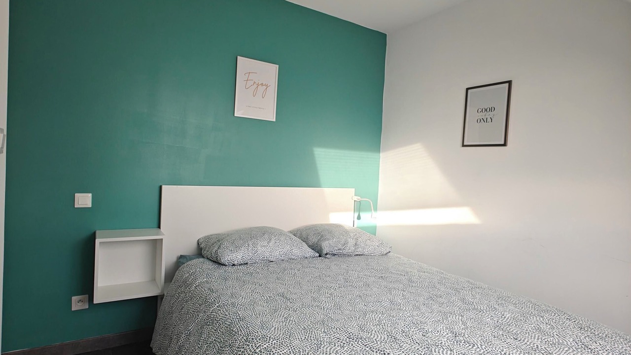 Photo of Bedroom in Petiville