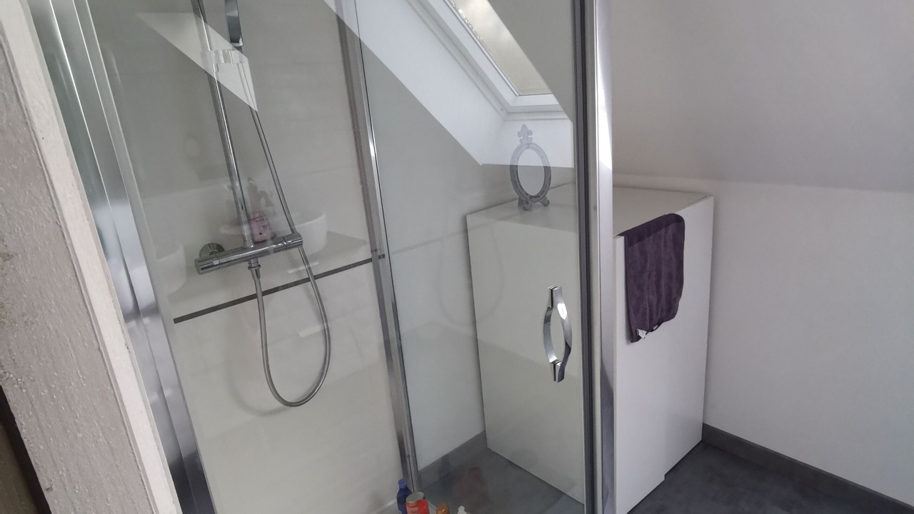 Photo of Bathroom in Petiville