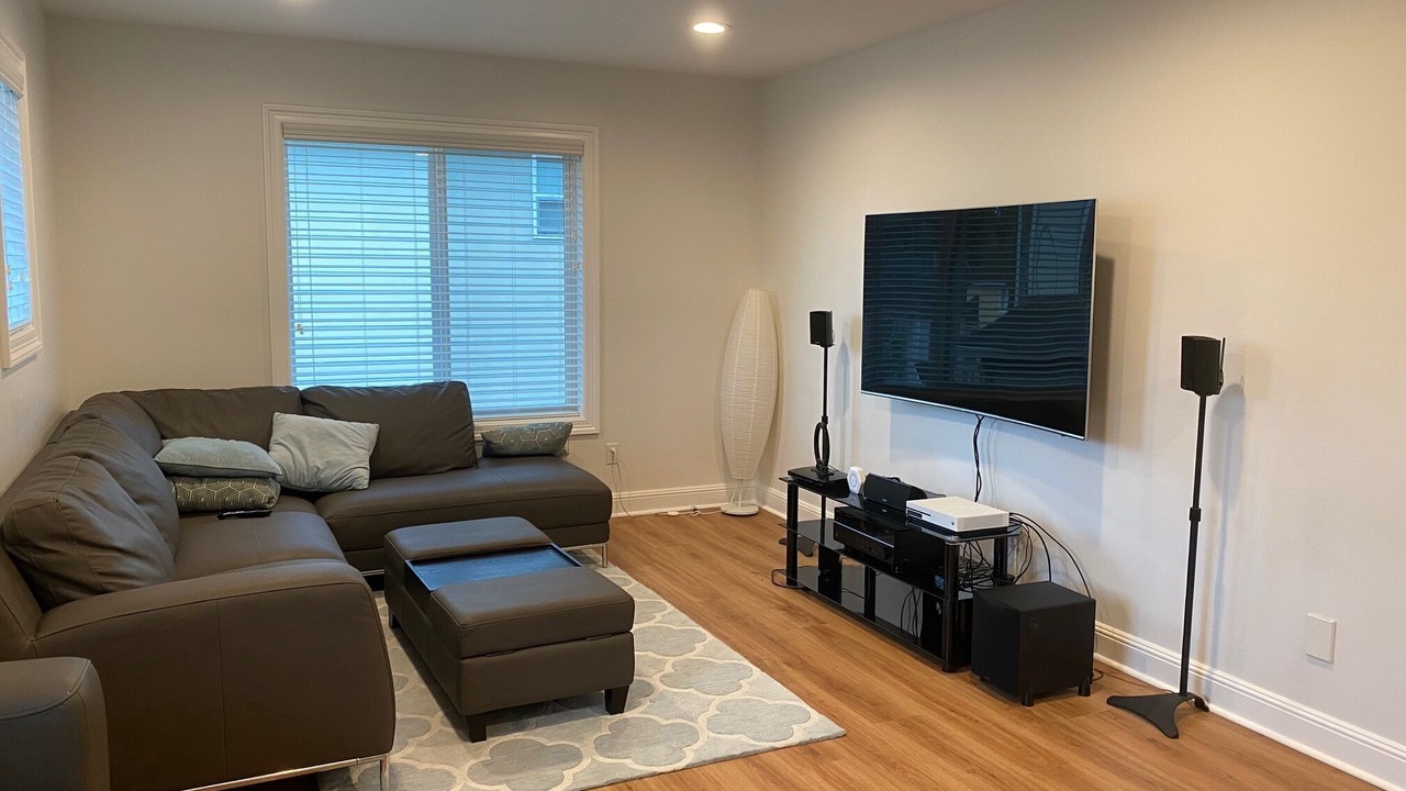 Photo of Livingroom in Lake Hills
