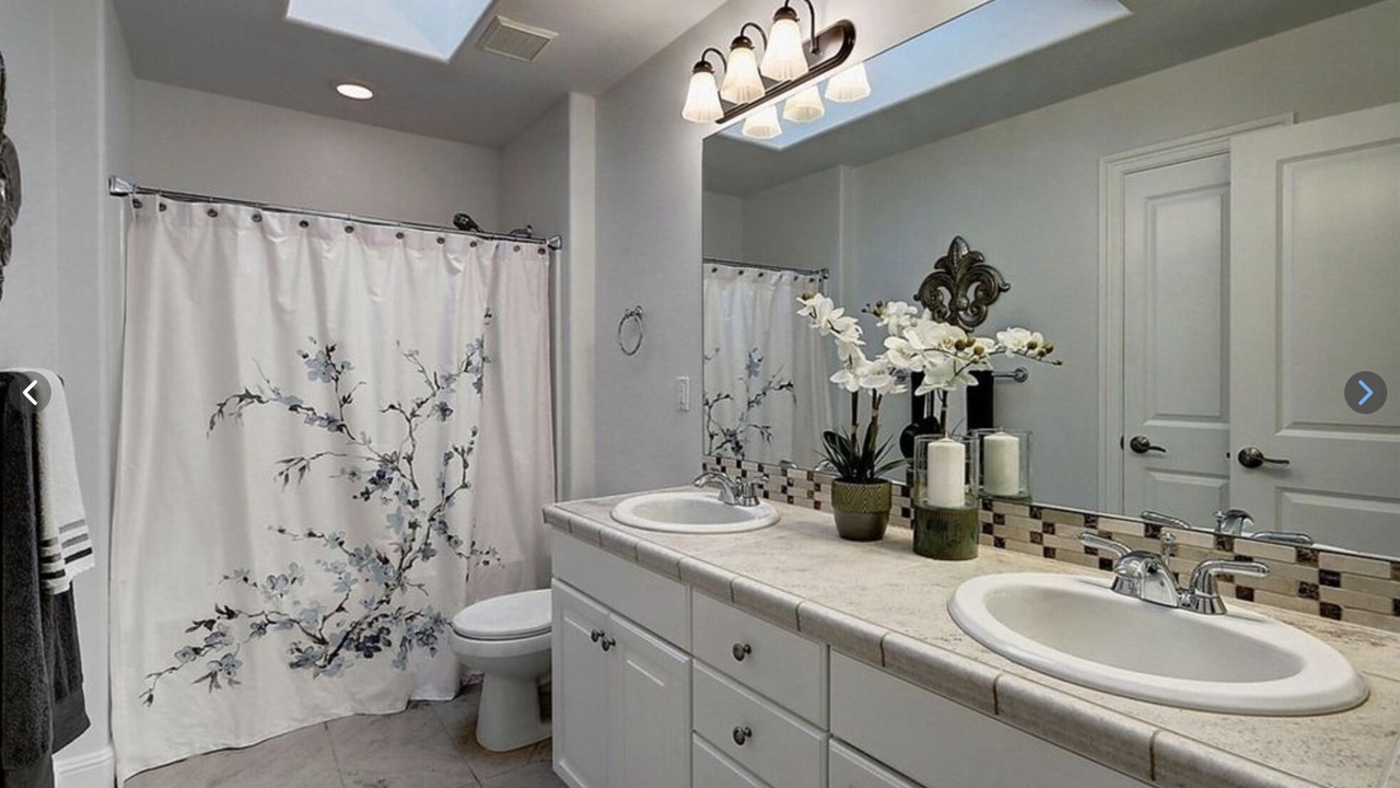 Photo of Bathroom in Lake Hills