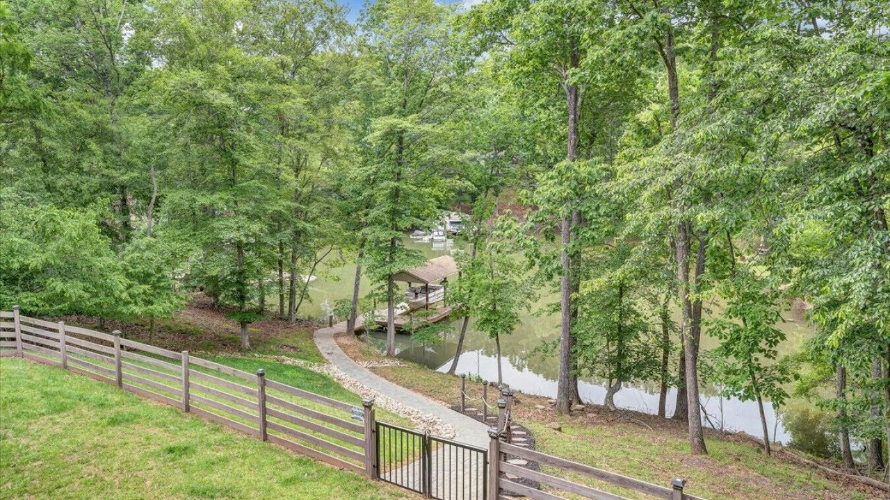 Photo of Outdoor in Moneta