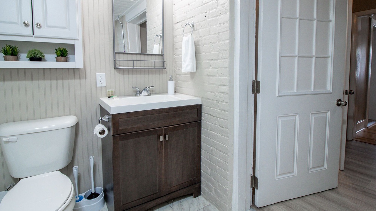 Photo of Others in Hermann