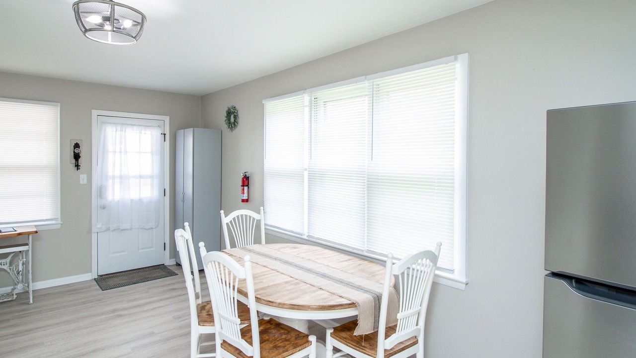 Photo of Others in Hermann