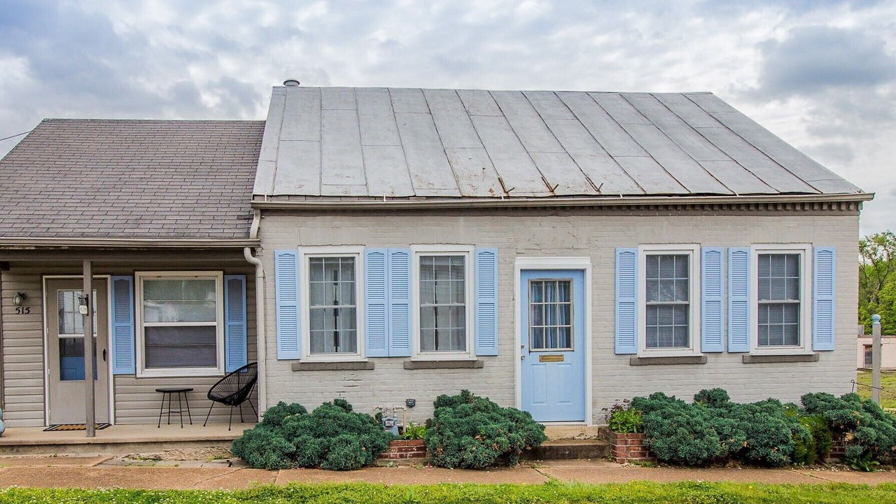 Photo of Others in Hermann