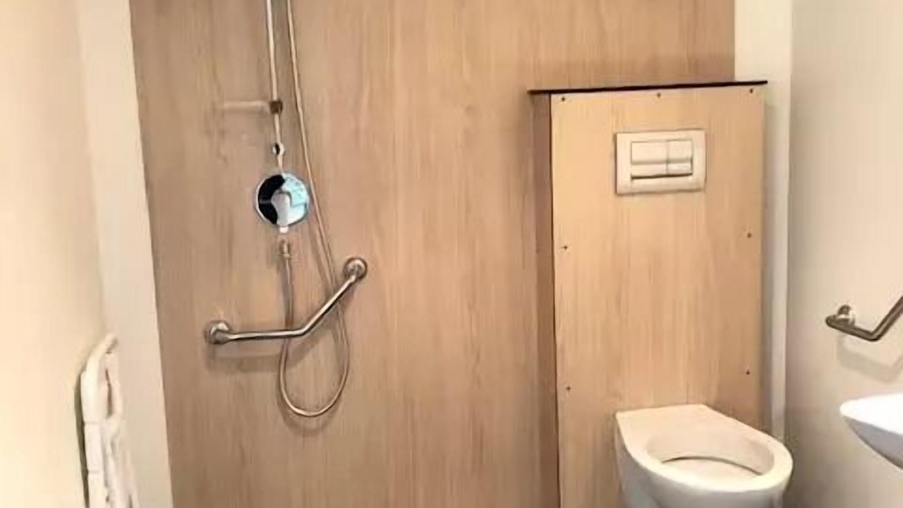 Photo of Bathroom in Aizenay