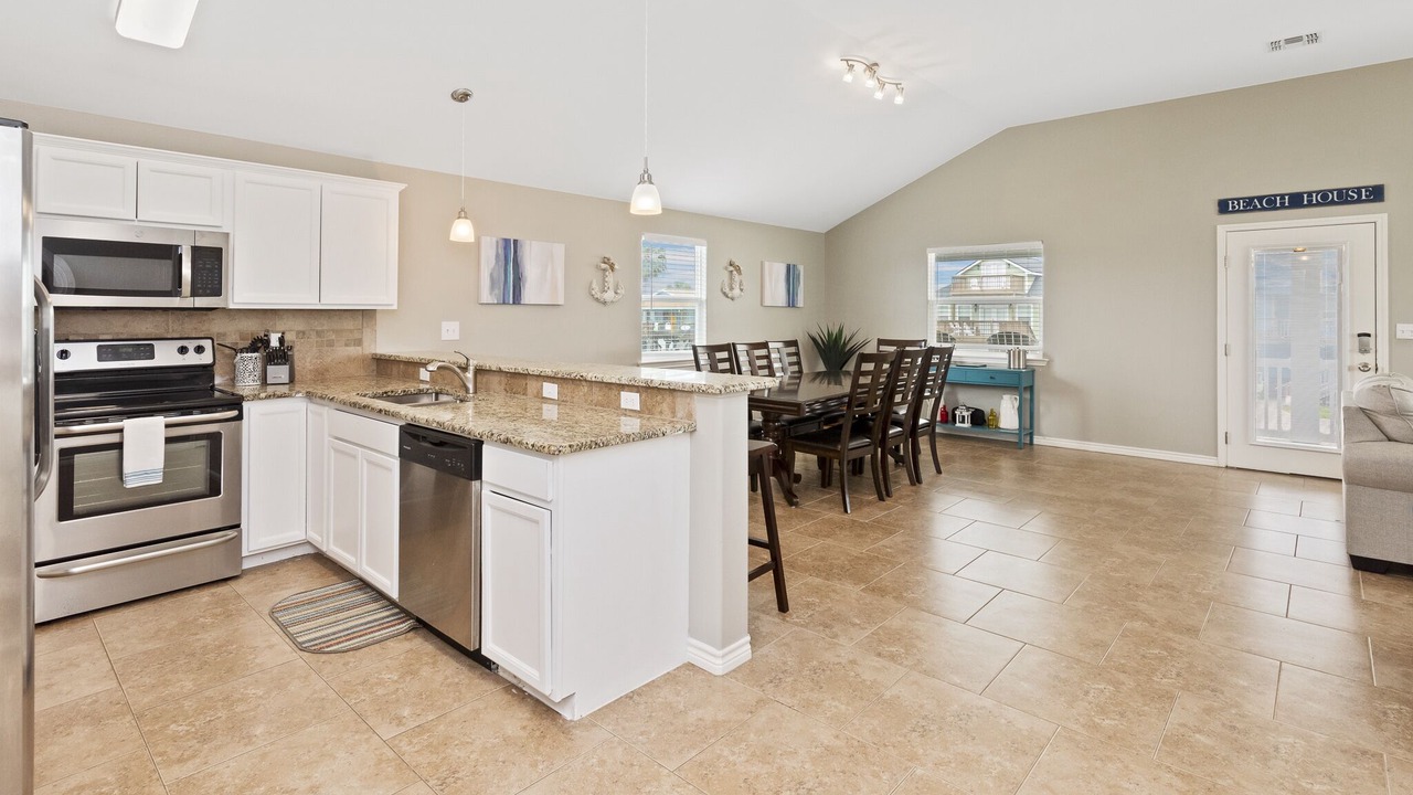 Photo of Kitchen in Leeward Sands