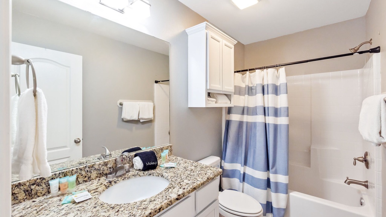 Photo of Bathroom in Leeward Sands