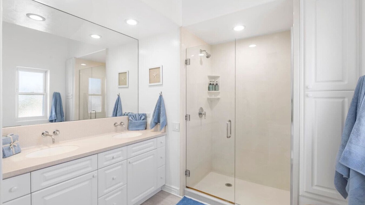 Photo of Bathroom in Townsite