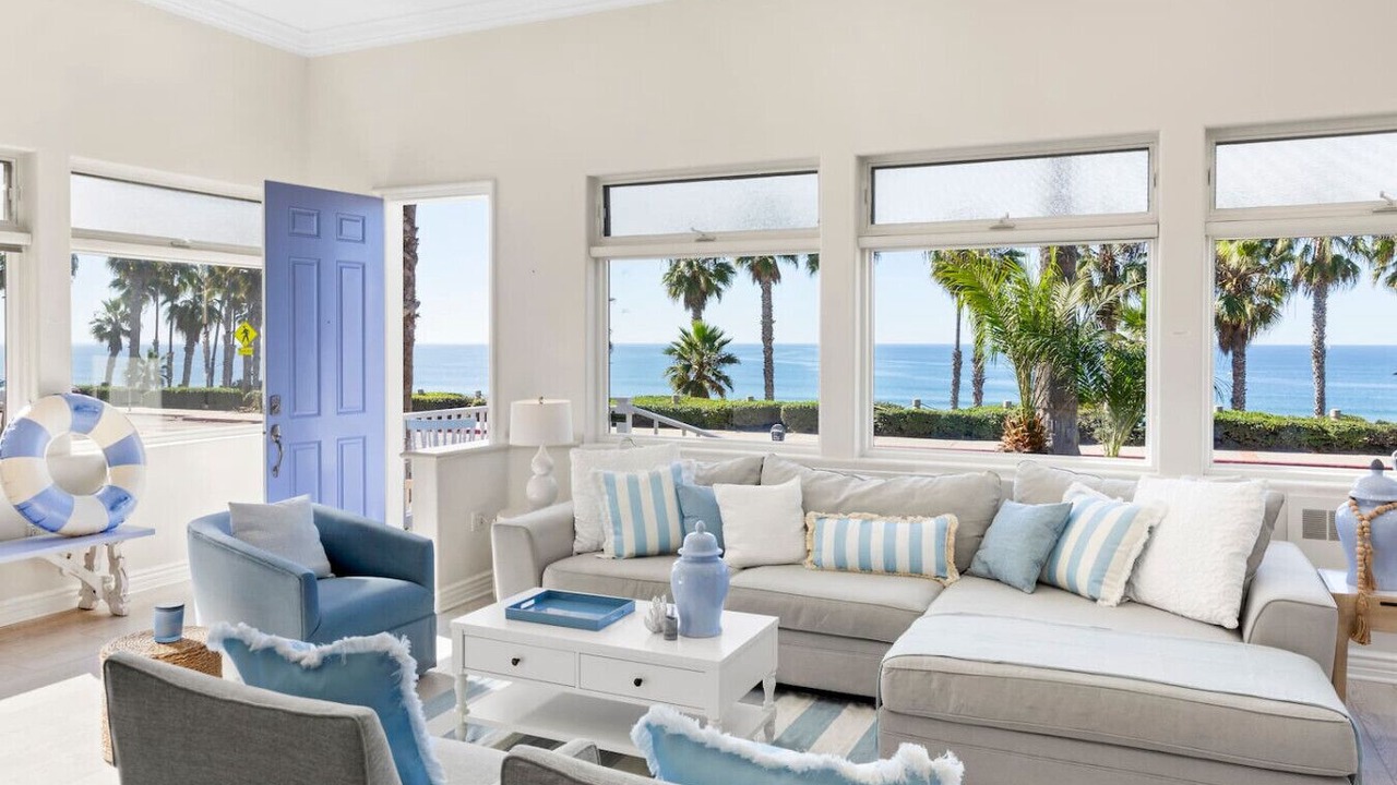 Photo of Livingroom in Townsite
