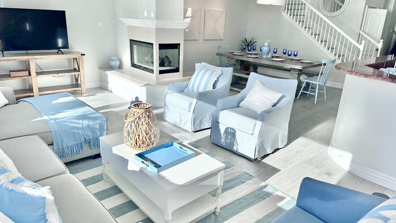 Photo of Livingroom in Townsite