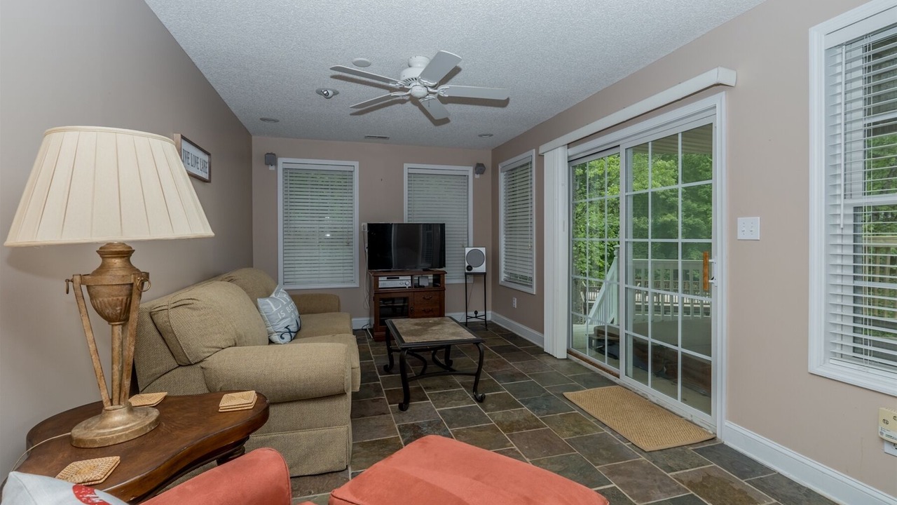 Photo of Livingroom in Macon