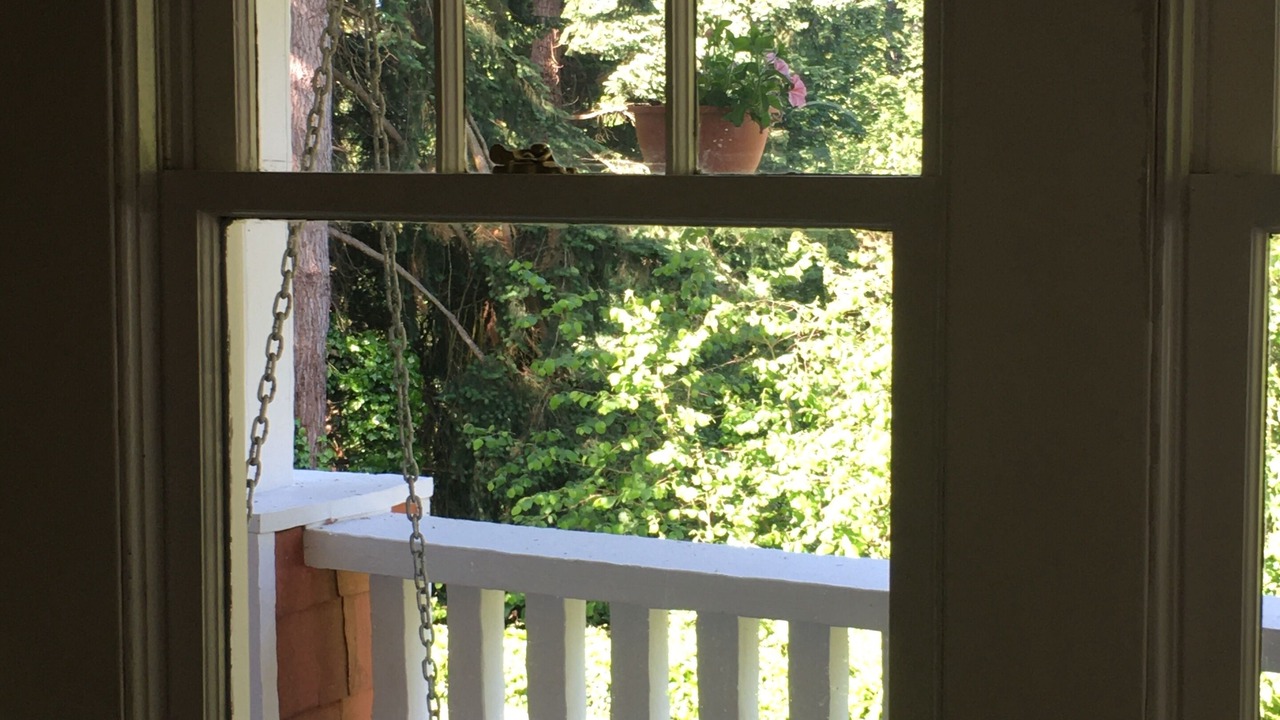 Photo of Bedroom in Seahurst