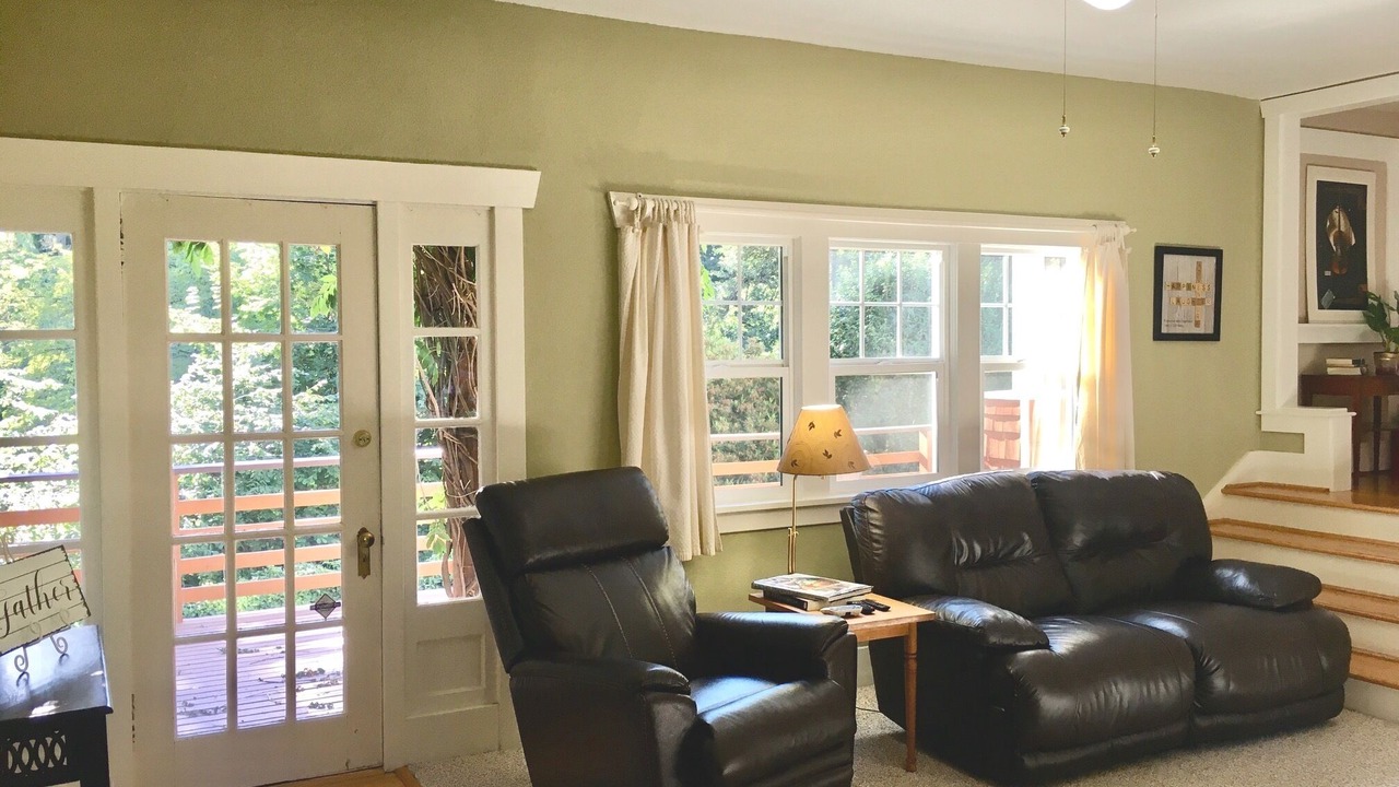 Photo of Livingroom in Seahurst