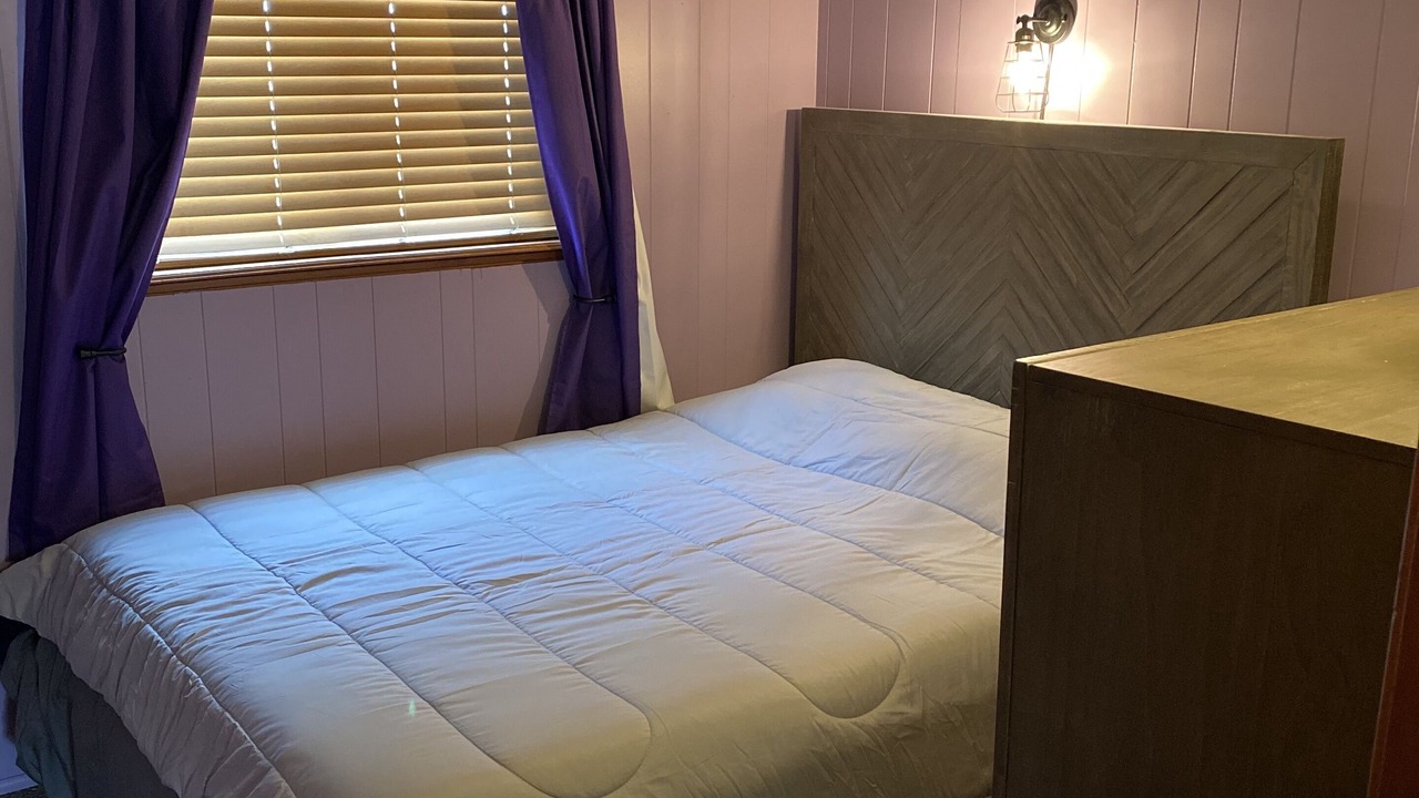 Photo of Bedroom in Anchorville