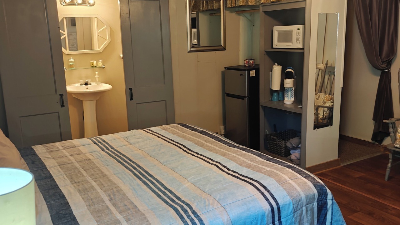 Photo of Bedroom in Canton