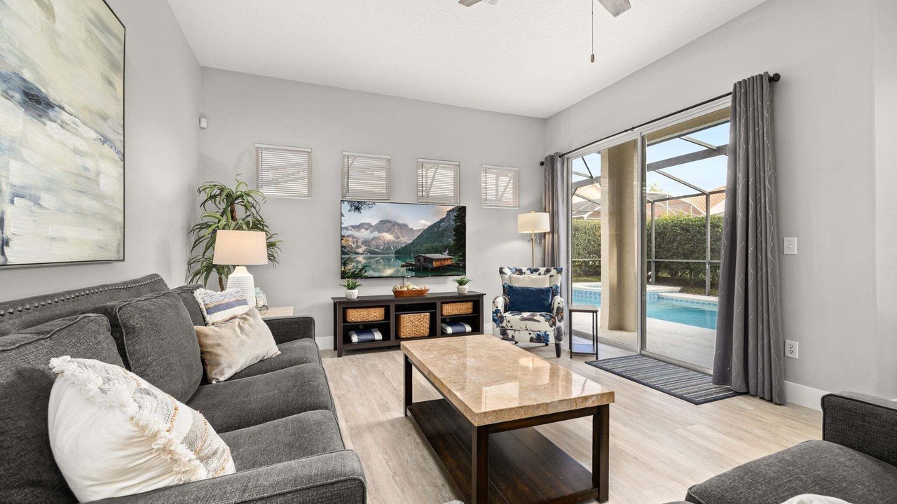 Photo of Livingroom in Tuscan Hills
