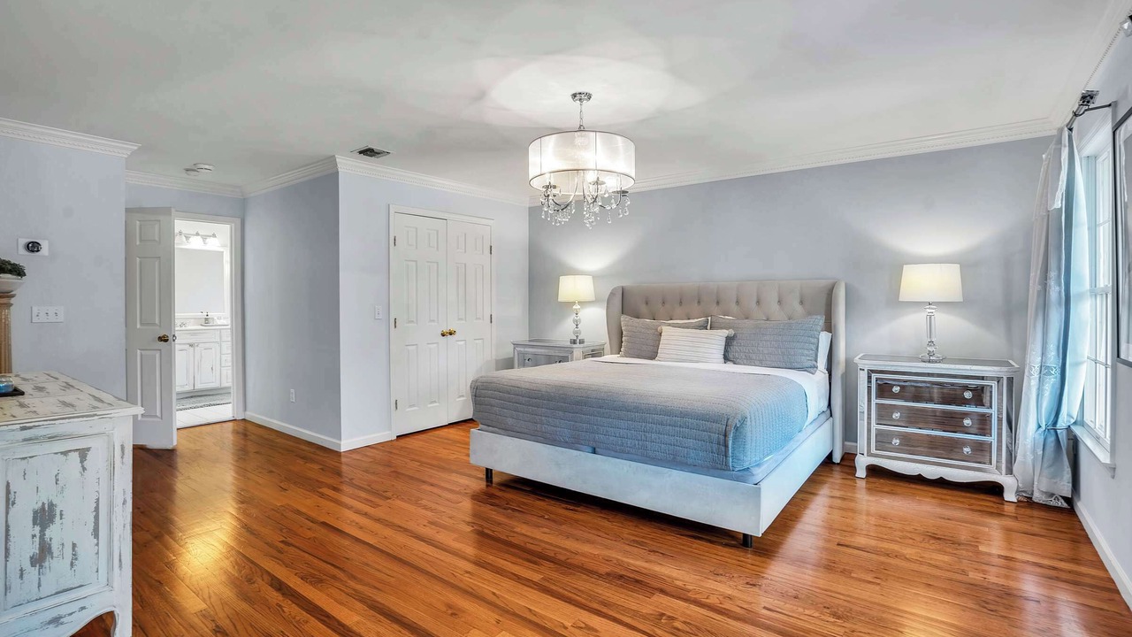 Photo of Others in Laurel