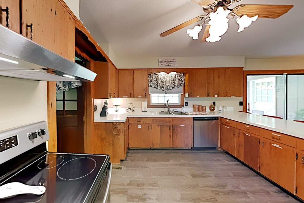 Photo of Kitchen in Candler