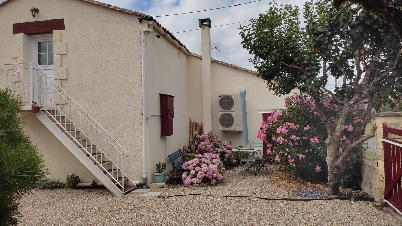 Photo of Outdoor in Pineuilh