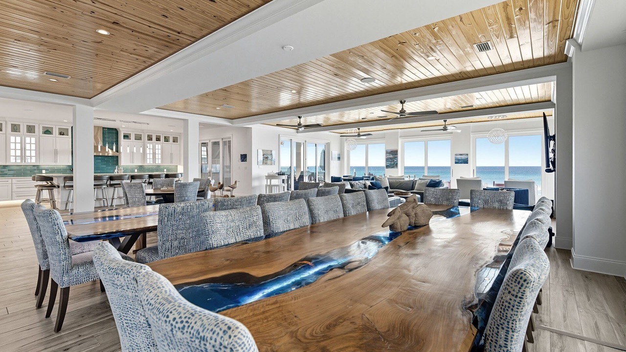 Photo of Livingroom in Crystal Beach